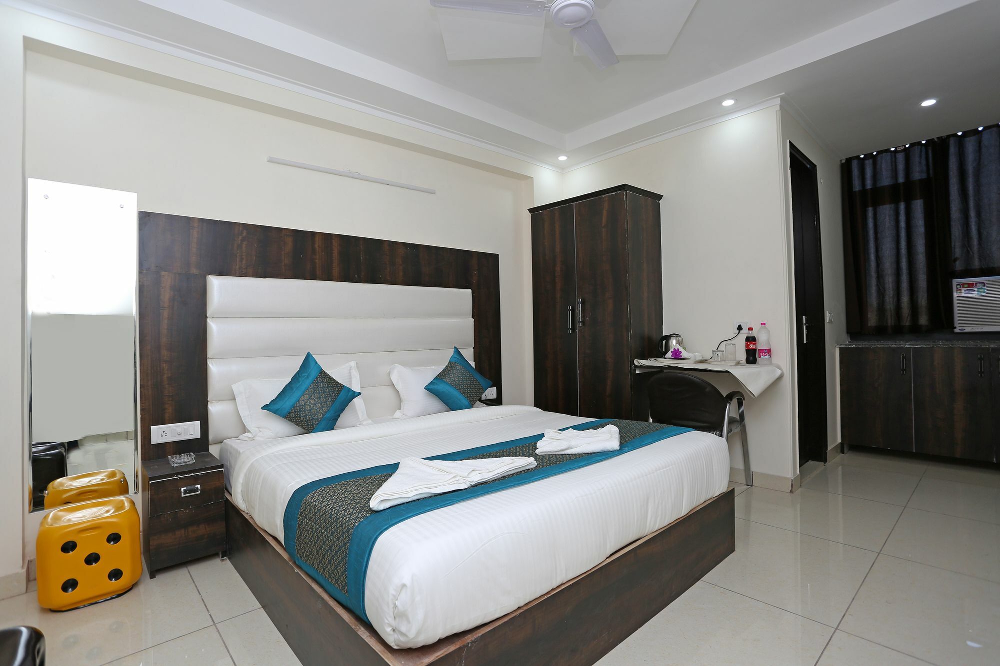 Hotel Aero Stay Нью-Дели Экстерьер фото