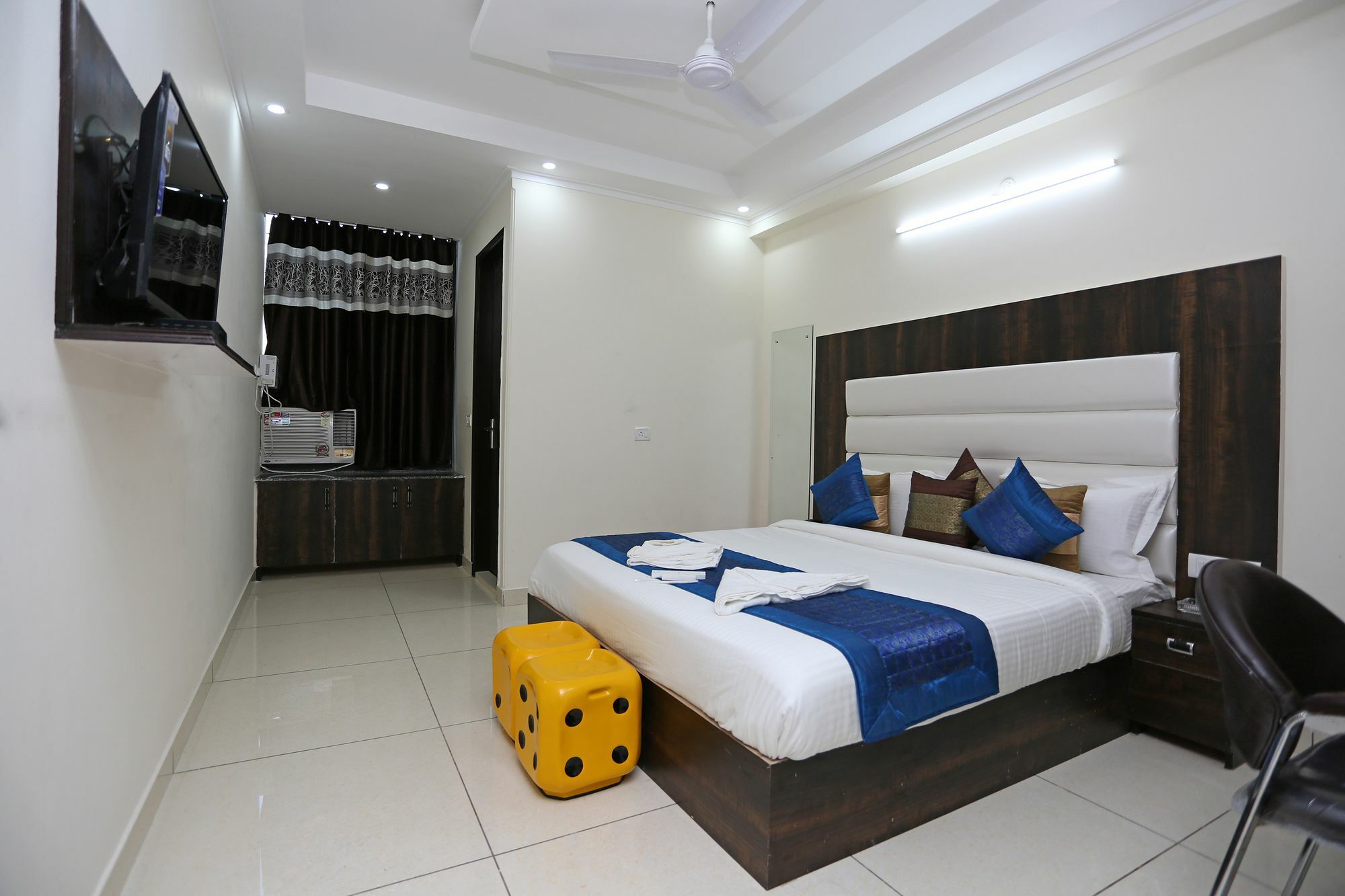 Hotel Aero Stay Нью-Дели Экстерьер фото
